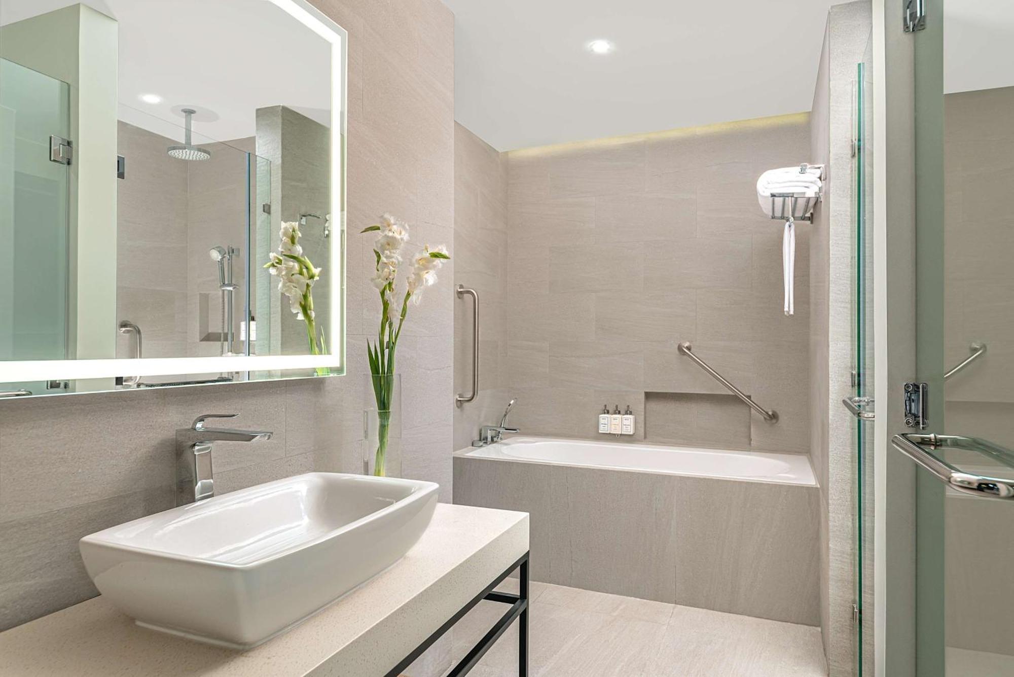 Park Inn By Radisson Bacolod Eksteriør bilde